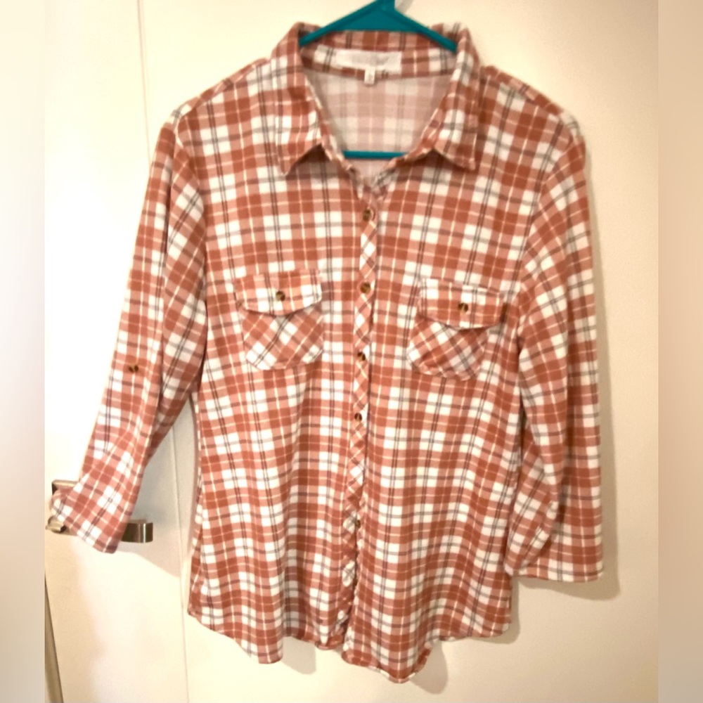 💰5/$25/Eden & Olivia plaid long sleeve size L